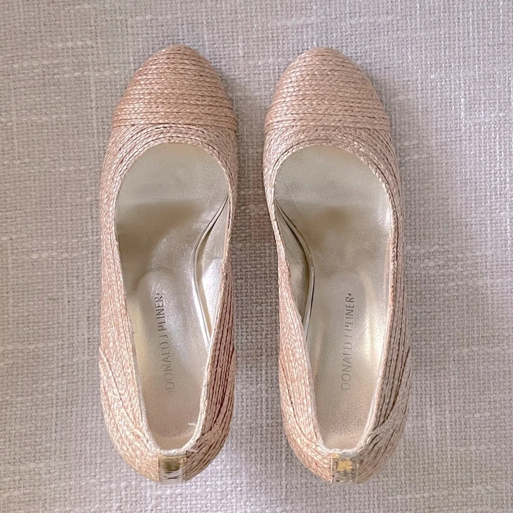 Donald Pliner Coastal Weave Woven Heels w/Gold Accent Nautical (8.5)